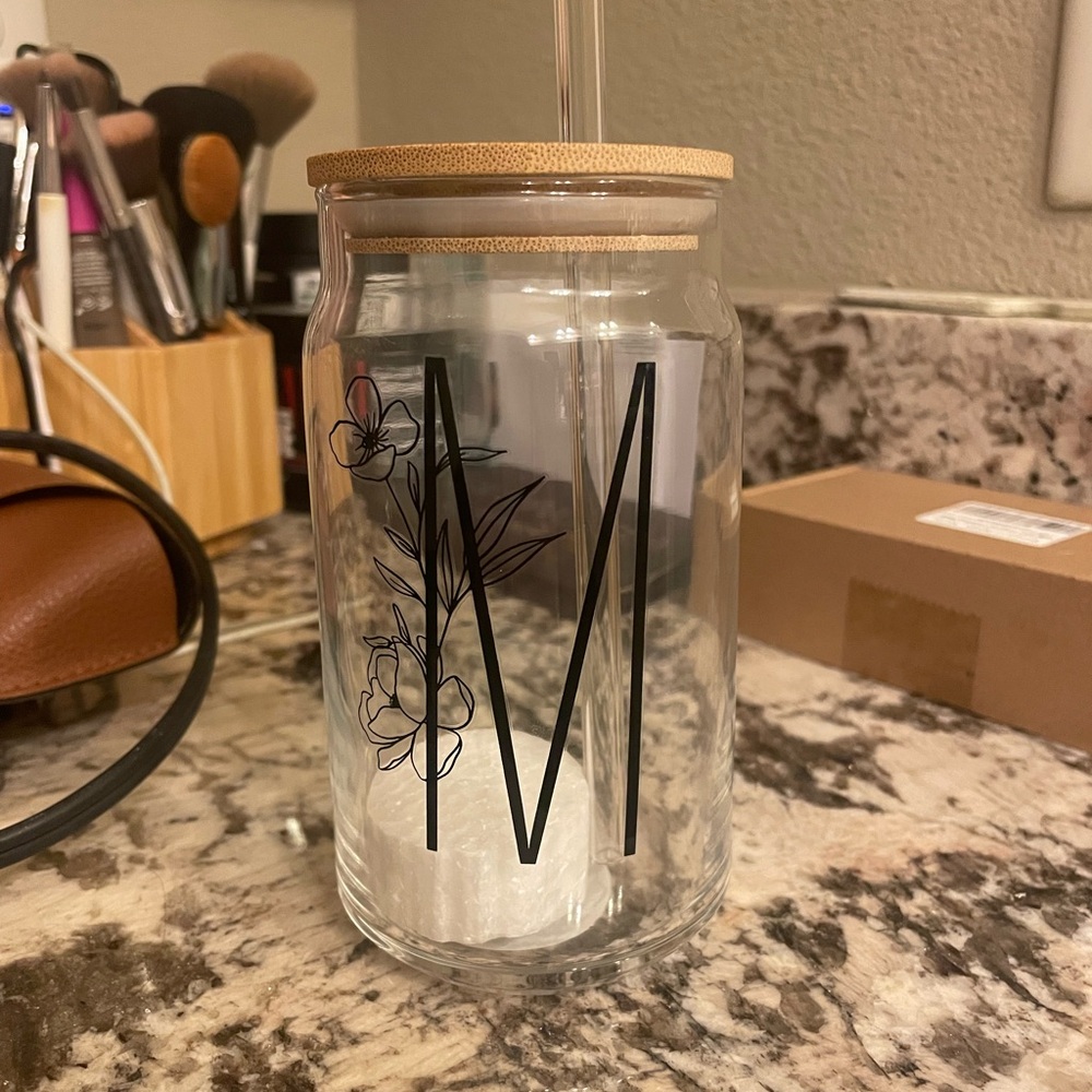 Glass Tumbler with Bamboo Lid and Floral Design